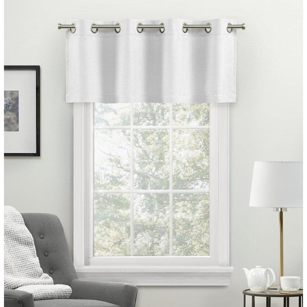 Winter White Linen-Look Light Filtering Grommet Valance
