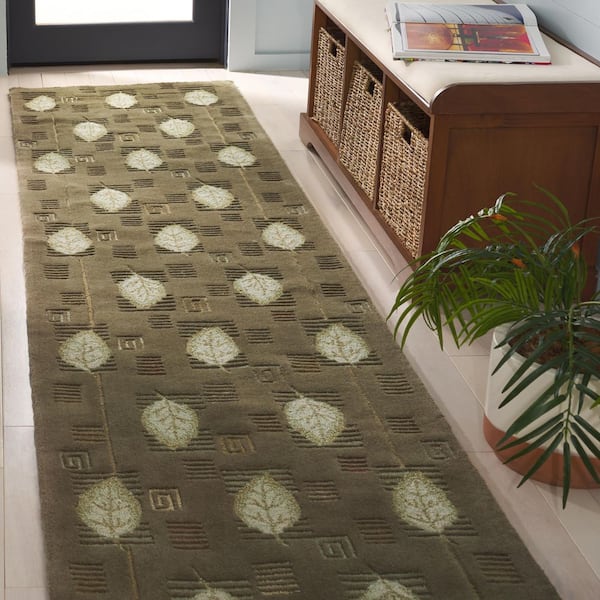 Berkley 3 ft. x 10 ft. Sage Transitional Leaf Motif Runner Rug