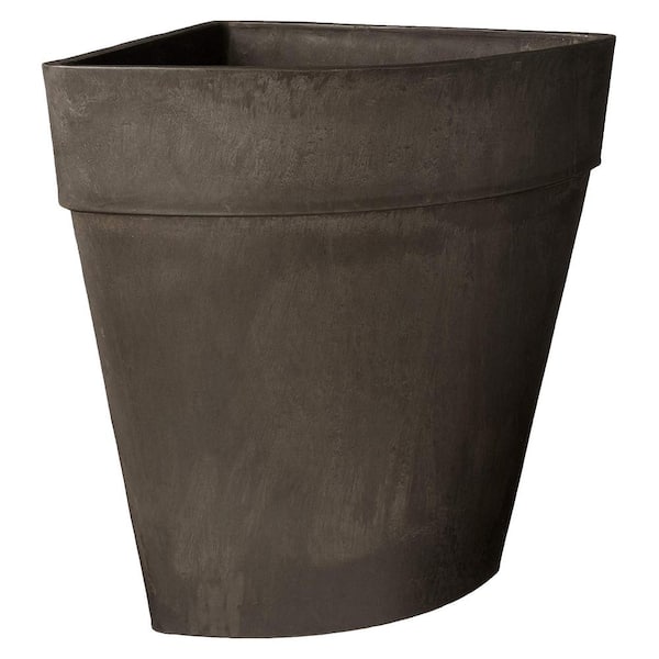 Arcadia Garden Products Traditional 13-1/2 in. x 17-1/2 in. Dark Charcoal PSW Corner Pot