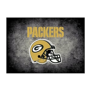 GREEN BAY PACKERS 6 ft. X 8 ft. DISTRESSED RUG