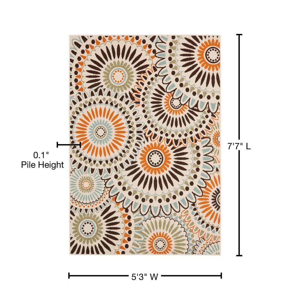 Cream and Chocolate Floral Synthetic Indoor/Outdoor Rug