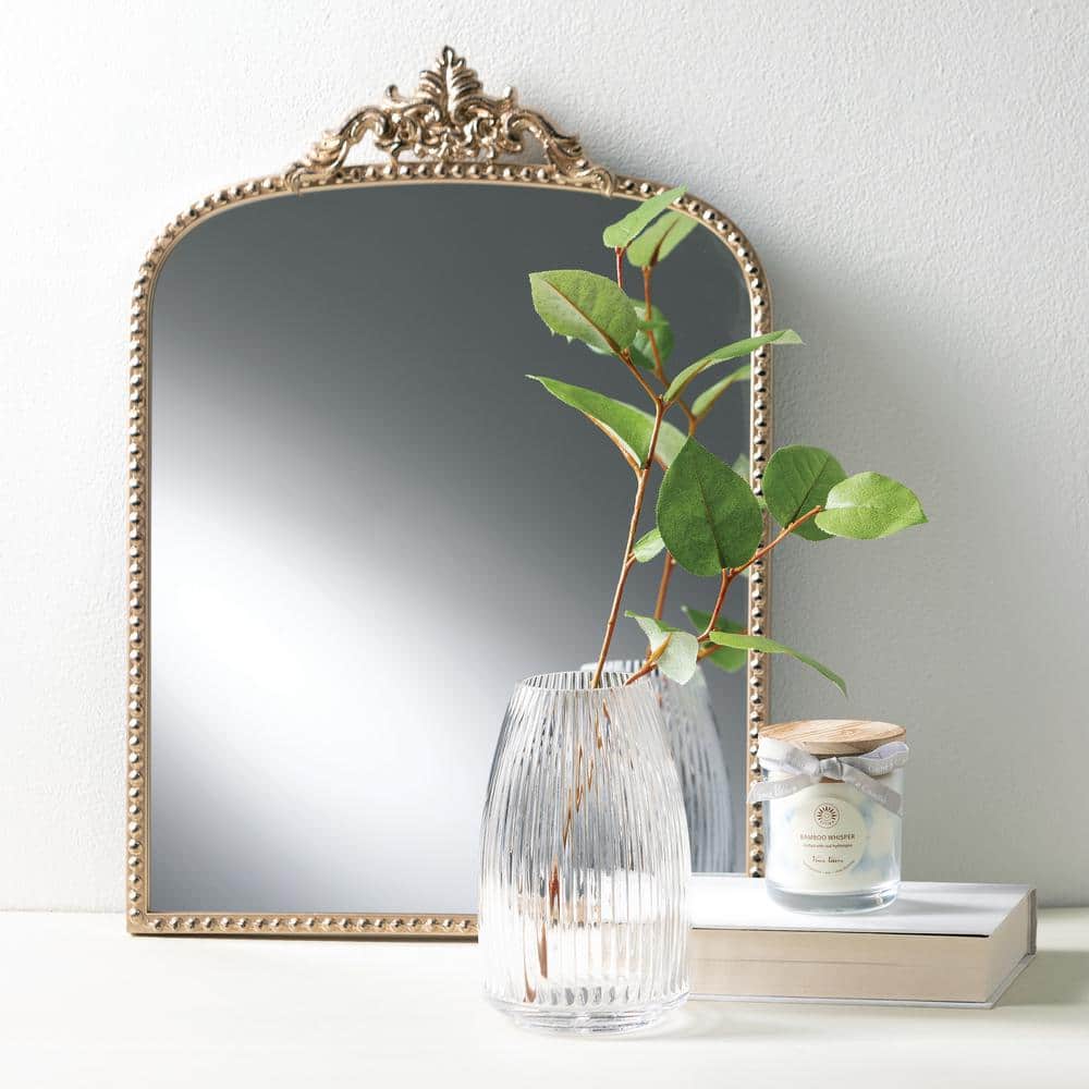 Elegant Clear Ribbed Glass Decorative Table Vase, 8"