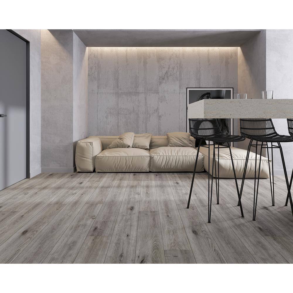 Keystone Gray Extra Long Oak Look Waterproof Vinyl Plank Flooring