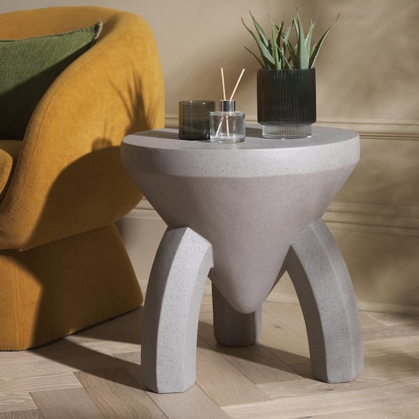 SAFAVIEH Keilani 18.9 in. Gray Round Concrete End Table