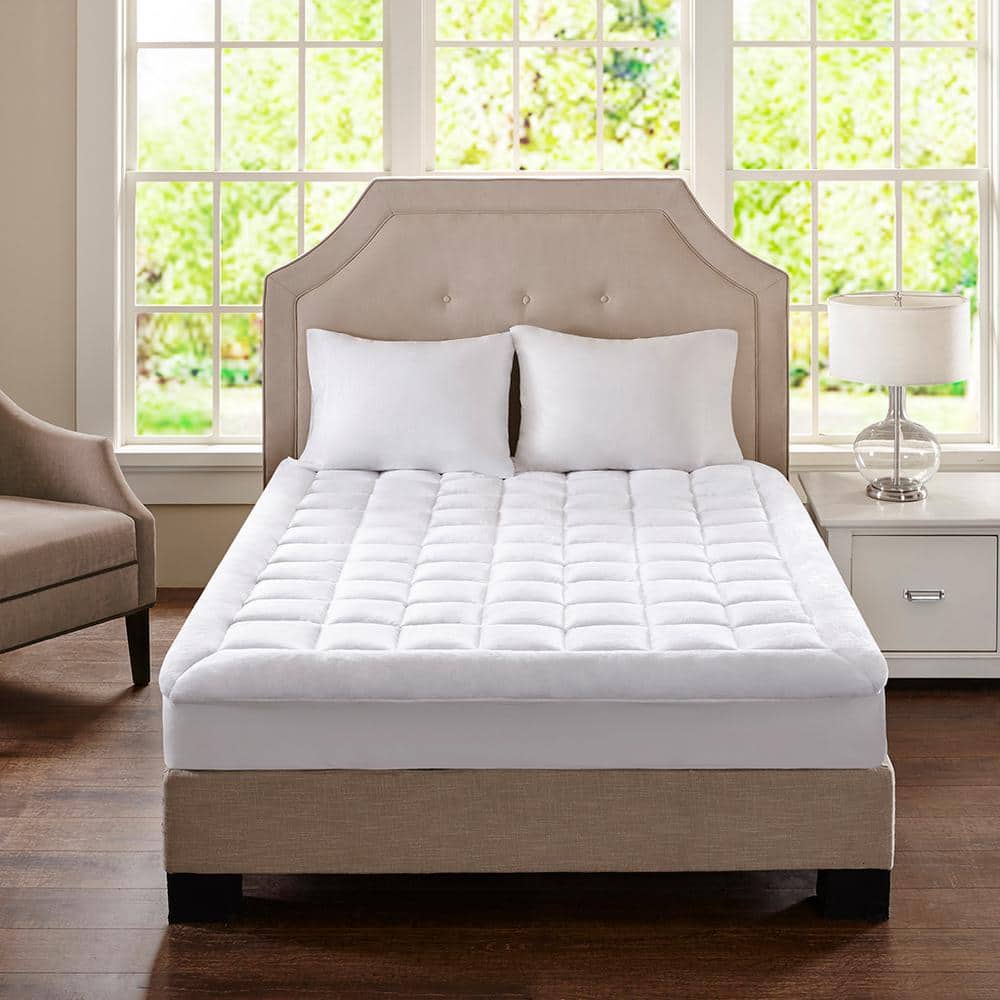 Comfort 1 in. King 100% Polyester Plush Mattress Pad, Hypoallergenic Waterp