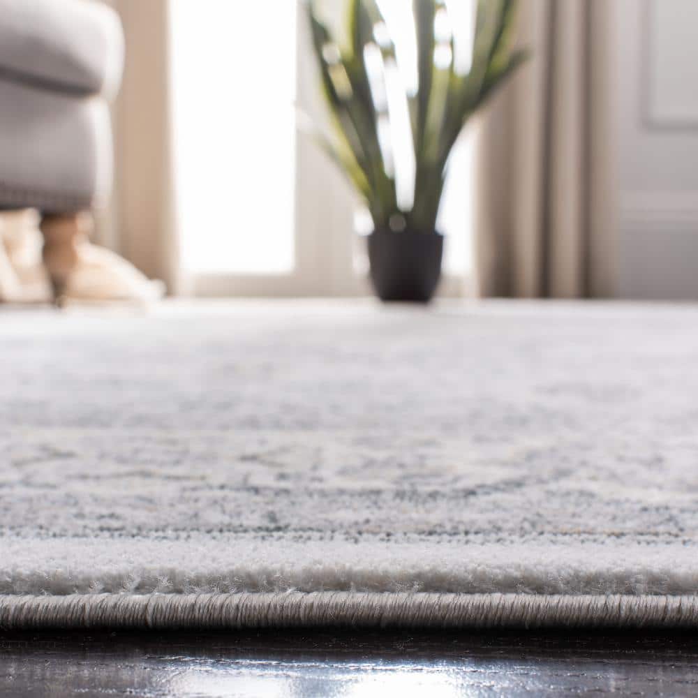 Elegant Isabella 36"x60" Gray and Cream Synthetic Area Rug