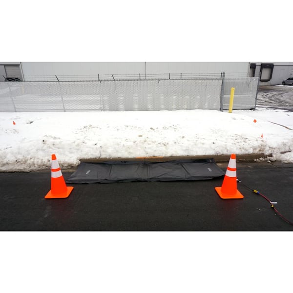 Powerblanket MD1010 Heated Concrete Blanket - 10' x 10' Heated Dimensions -  12' x 12' Finished Dimensions: Heaters: : Industrial & Scientific