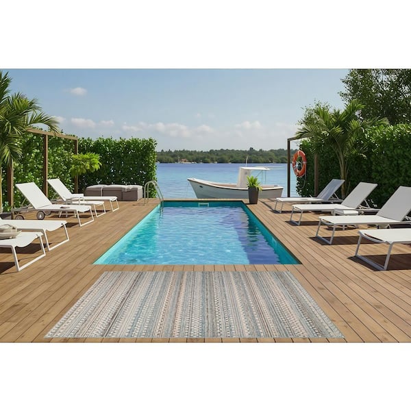 Brighton Beige/Blue 3 ft. 11 in. x 5 ft. 7 in. Contemporary Polypropylene Area Rug