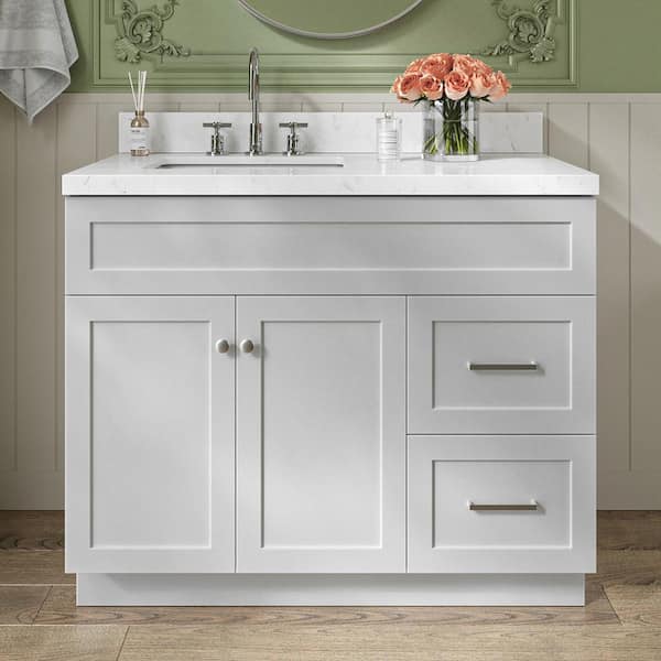 ARIEL Hamlet 42.25 in. W x 22 in. D x 36 in. H Single Sink Freestanding Bath Vanity in Grey with Carrara White Quartz Top