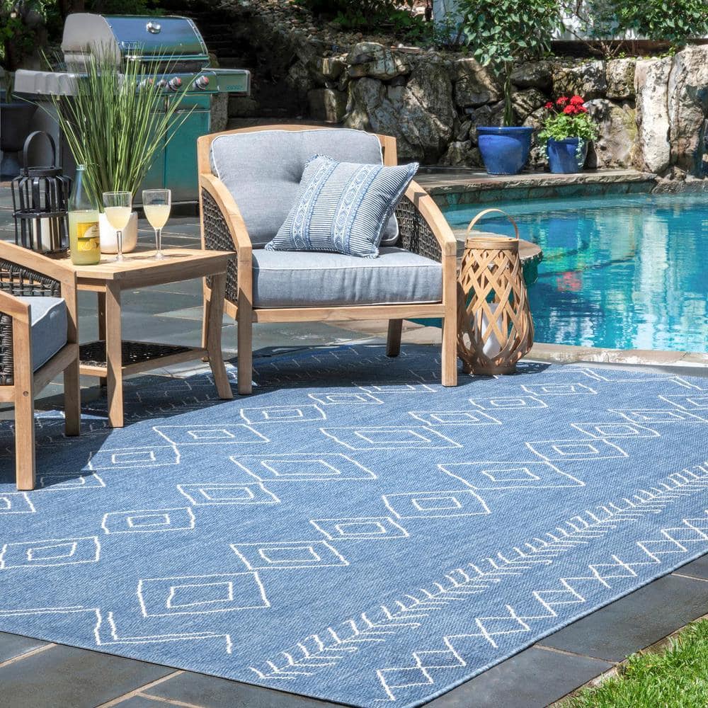 Blue Moroccan Pattern Stain-Resistant Synthetic Area Rug