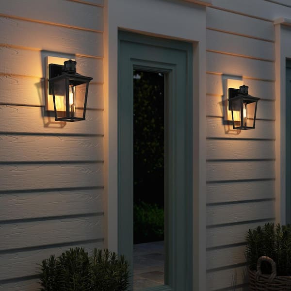 Outdoor Wall Light,Dusk outlet to Dawn Sensor Exterior Lighting