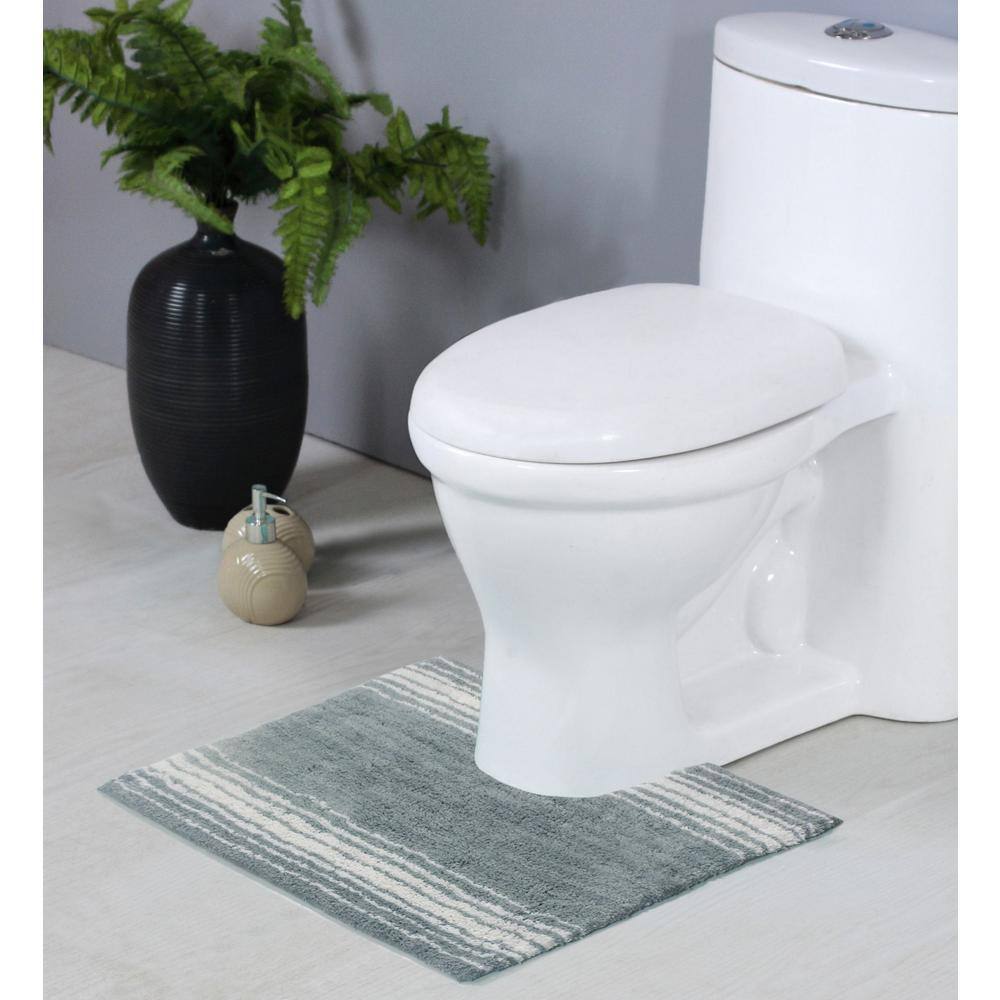 Hand Tufted Gray Latex Contour Bath Rug 20" x 20"