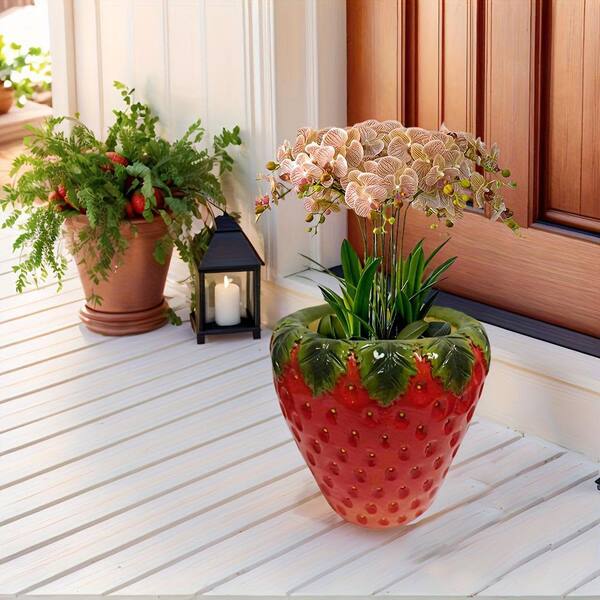 YOUFUNIQUE Red and Green Resin Strawberry-Shaped Planter, Garden