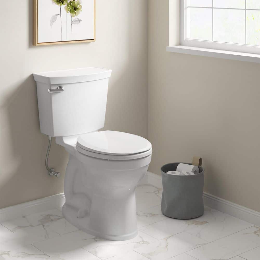 White Round Slow-Close Toilet Seat with Lid