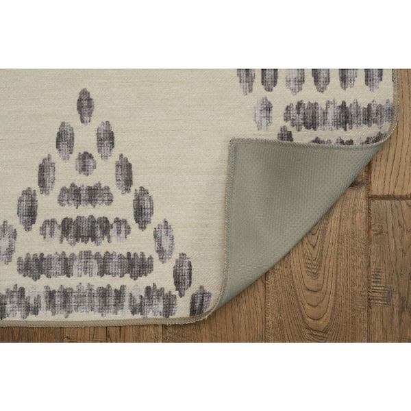 Nashua Ivory and Brown 7 ft. x 9 ft. Washable Geometric pattern Polyester Indoor/Outdoor Area Rug