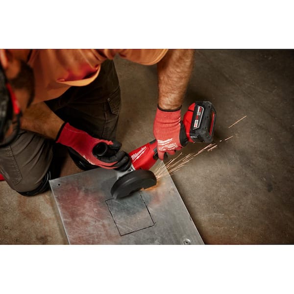 Milwaukee - M18 18V Lithium-Ion Brushless Cordless 4-1/2 in./5 in. Grinder w/Paddle Switch (Tool-Only)