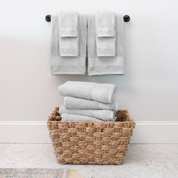 The Pioneer Woman 4 Piece Cotton Bath Towel Set, Light School Gray