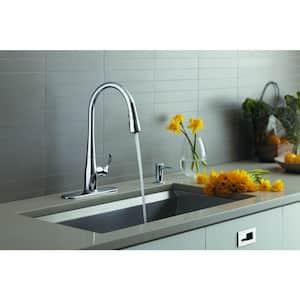 Simplice Single-Handle Pull-Down Sprayer Kitchen Faucet in Polished Chrome