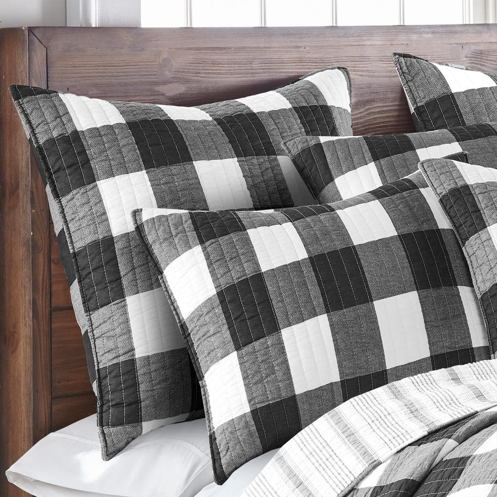 Camden Full/Queen Reversible Black and Cream Cotton Quilt Set