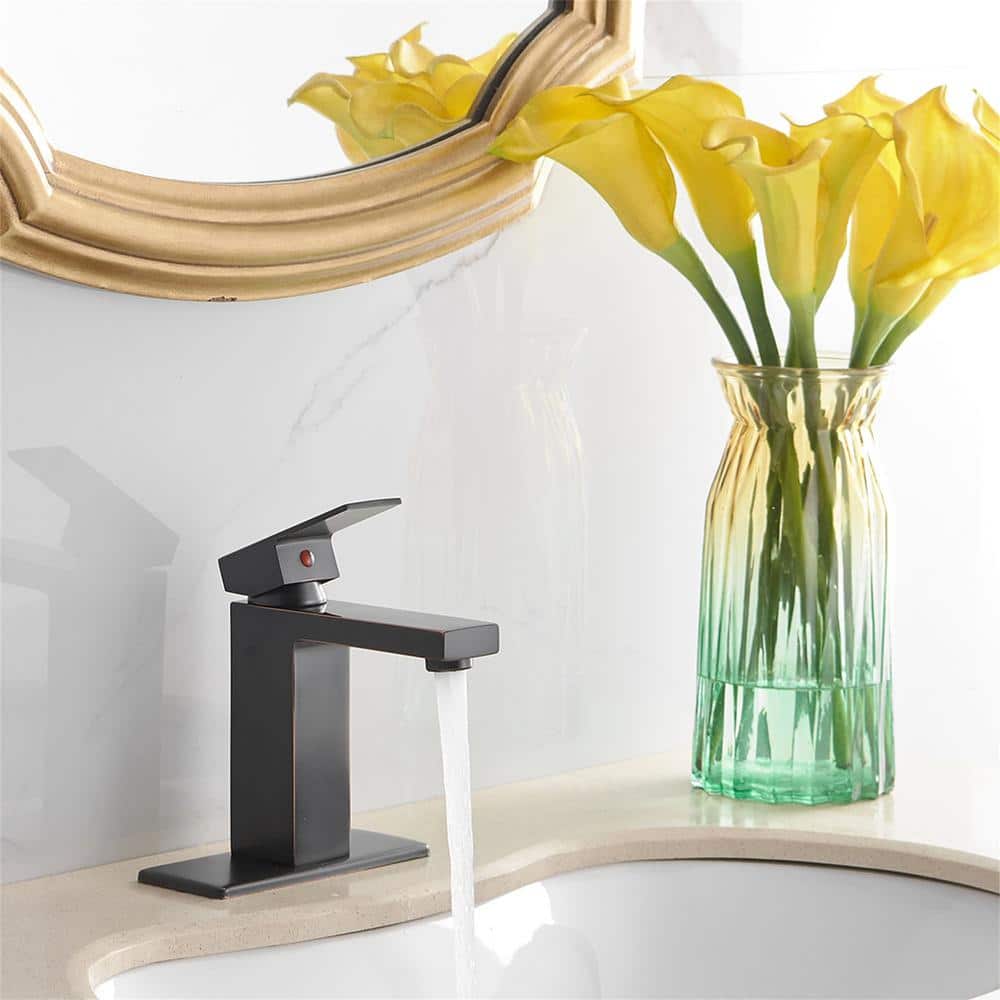 Oil Rubbed Bronze Single Handle Bathroom Faucet with Deckplate