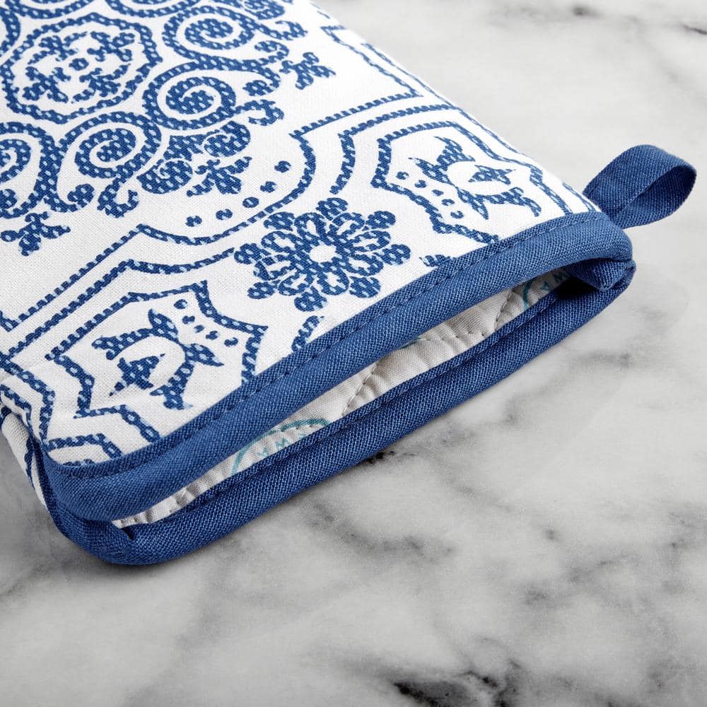 Navy Blue Medallion Print Cotton Oven Mitt Set, 7"x13", 2-Piece