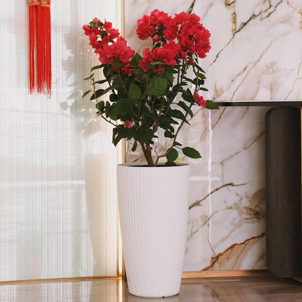 22 in. 2-piece Outdoor Flower Pot Planter with Automatic watering and Water Level Monitor, Inner Bucket, White