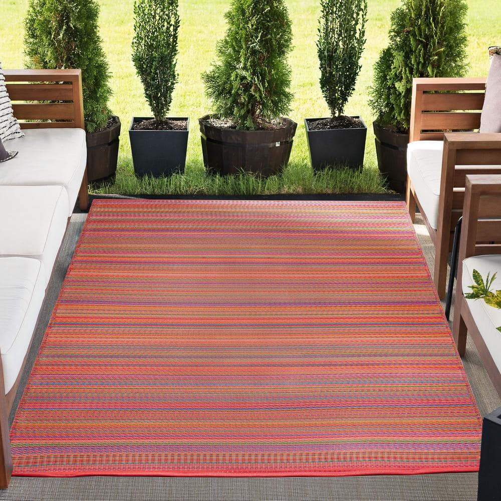 Sunset Stripe Red and Gray Synthetic 5' x 7' Area Rug