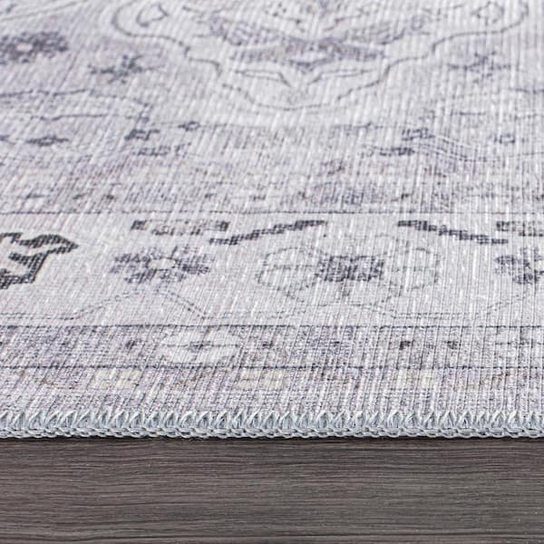 Gray 5 ft. x 7 ft. Transitional Medallion Machine Washable Area Rug