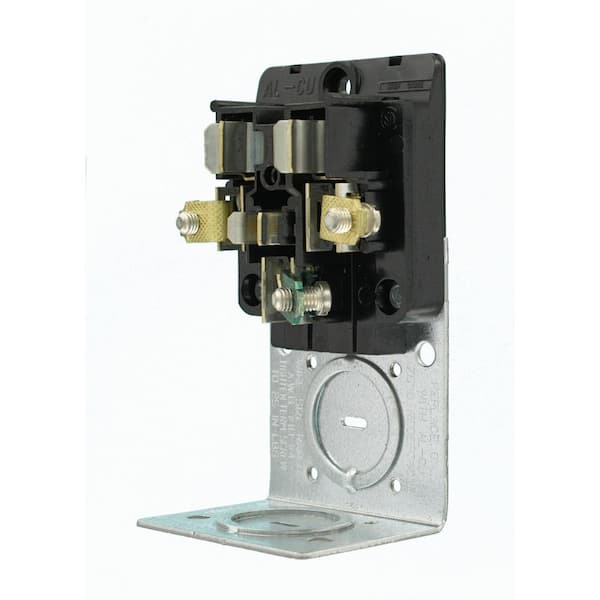 Ralston QTFT-3SB0-LV Outlet Port with Cap and Chain for AP0V Pumps