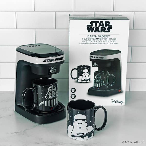 Uncanny Brands Star Wars Darth Vader and Stormtrooper Single Cup