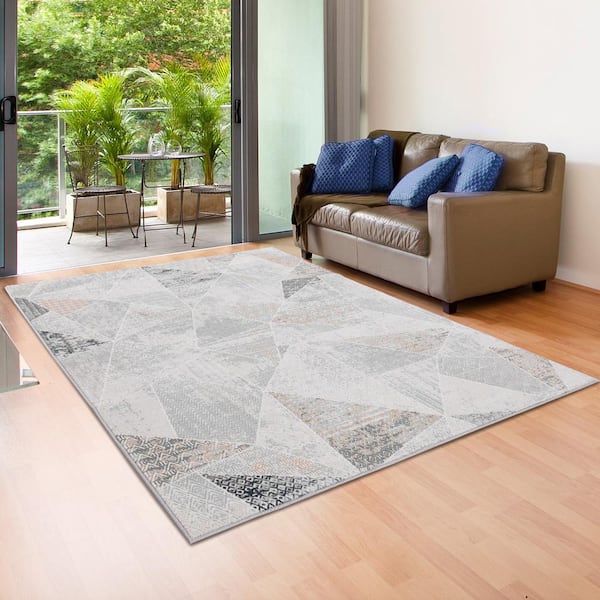 kathedraal moeilijk deksel LR Home Michaela Eve Gray/Cream 5 ft. 3 in. x 7 ft. 3 in. Contemporary  Carved Geometric Polyester Area Rug FRESH00022ASO5373 - The Home Depot