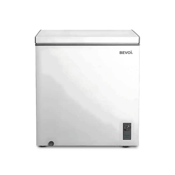 7.0 cu. ft. Manual Defrost Freestanding Chest Freezer in White