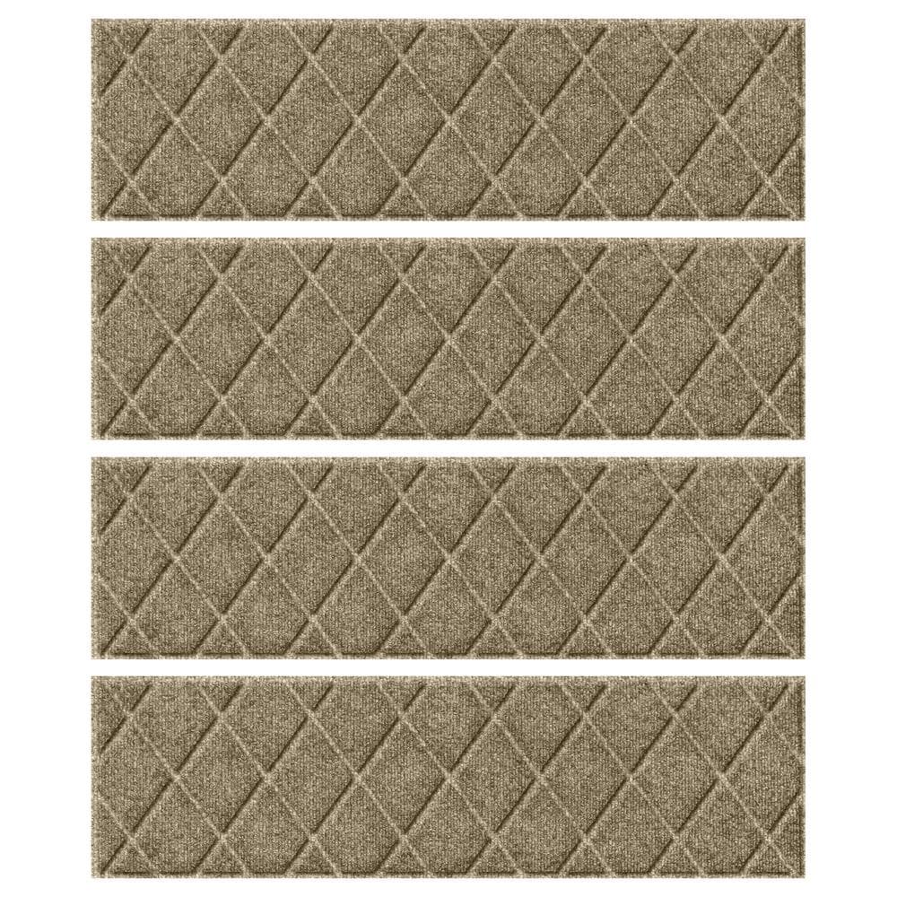 Waterhog Argyle Camel 8.5 in. x 30 in. PET Polyester Indoor Outdoor Stair T
