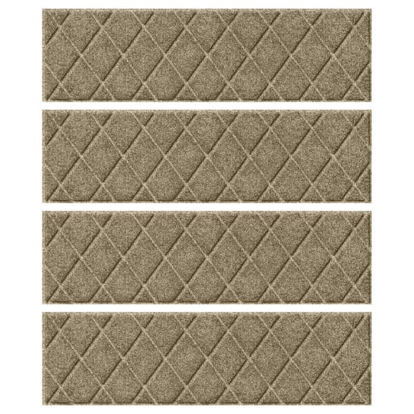 Waterhog Argyle Camel 8.5 in. x 30 in. PET Polyester Indoor Outdoor Stair Tread Cover (Set of 4)