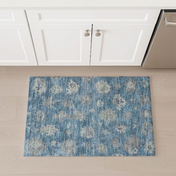 Chantille Machine Washable Indoor/Outdoor Abstract ACN2305 Denim 2 ft. x 3 ft. Accent Rug