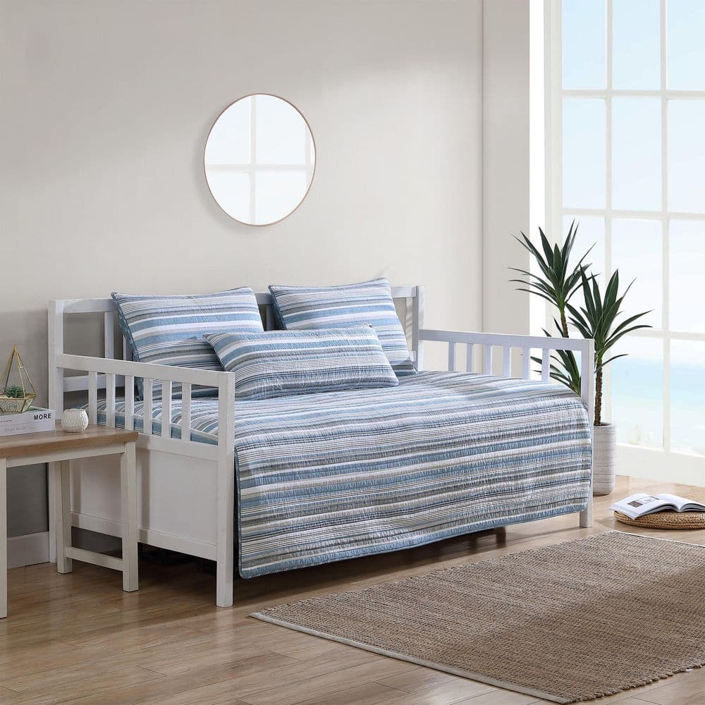 Chambray Blue Cotton Twin Reversible Quilt Set