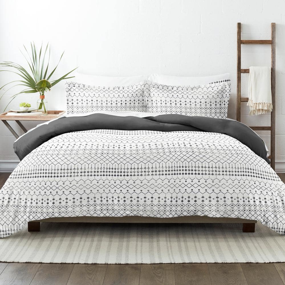 Gray and White Geometric Pattern King/Cal King Duvet Cover Set
