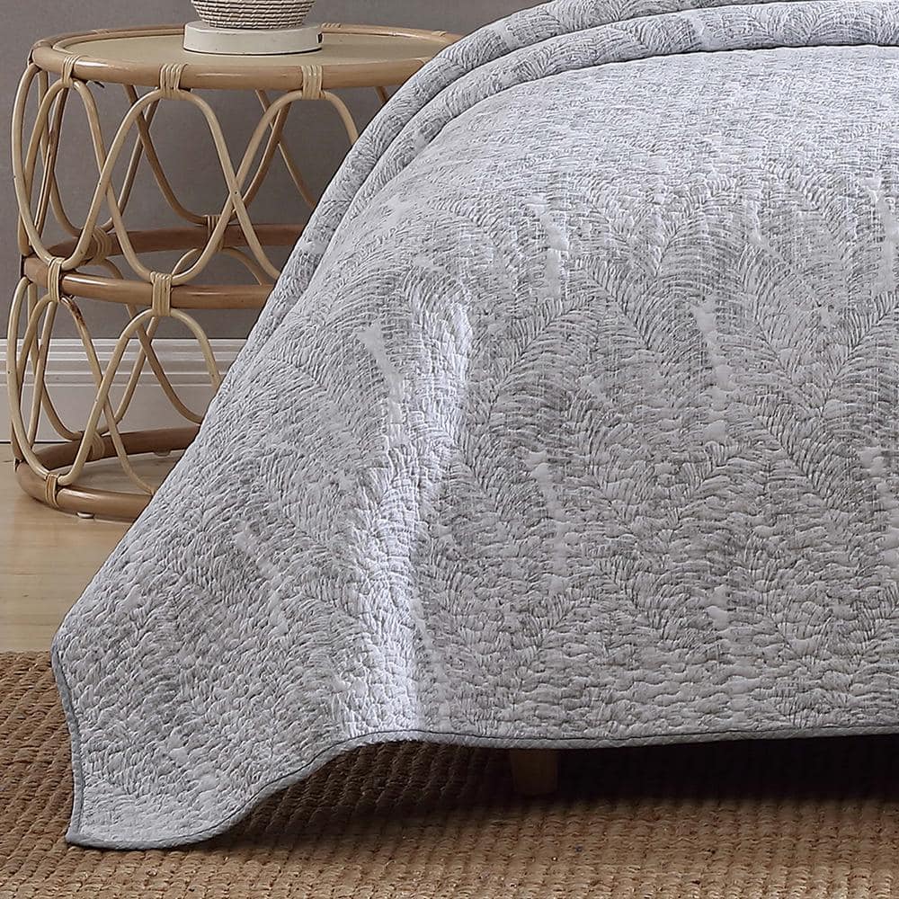 Gray Full Cotton Reversible Quilt Set with Shams