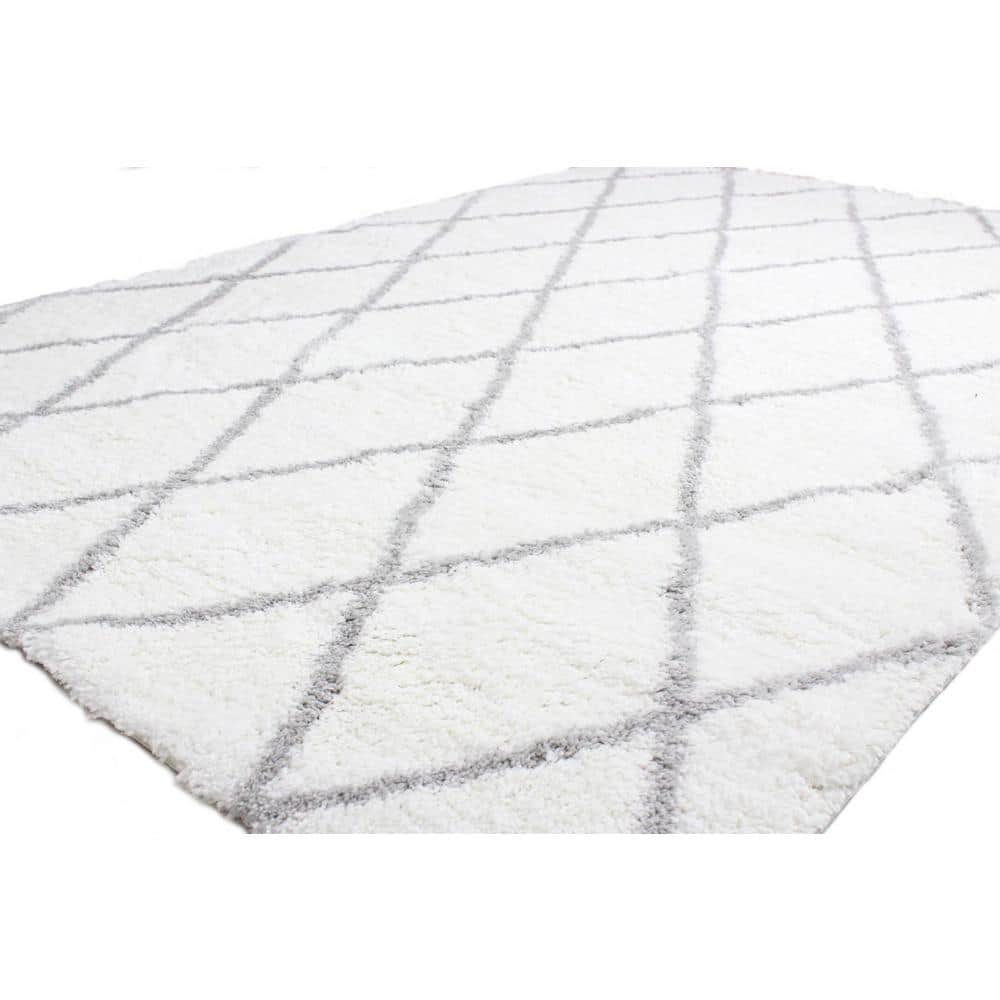 Gray and White Geometric Shag Area Rug 7'6" x 9'6"
