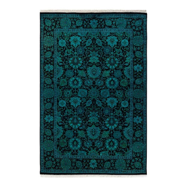 Chloe & Olivia Home Overdyed Black 4 ft. 1 in. x 6 ft. 1 in. Wool Indoor Area Rug