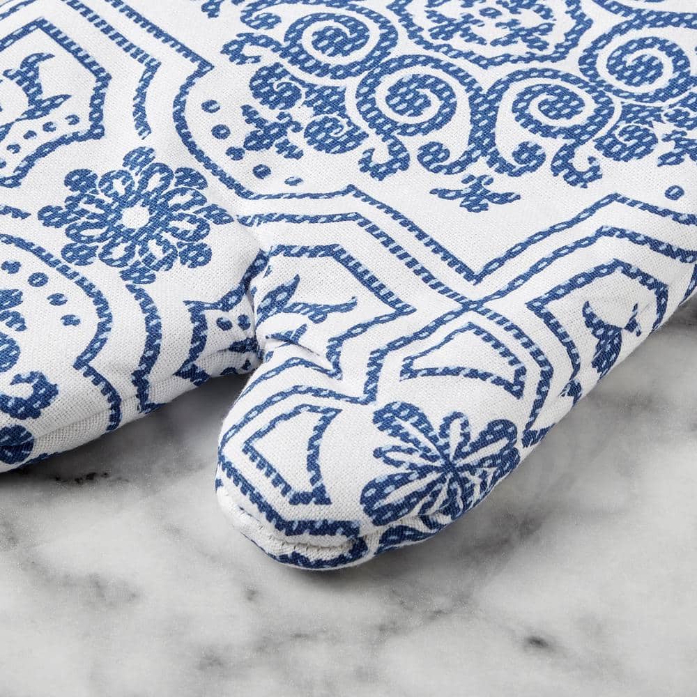 Navy Blue Medallion Print Cotton Oven Mitt Set, 7"x13", 2-Piece