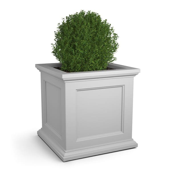 Fairfield 28 in. Square White Polyethylene Planter