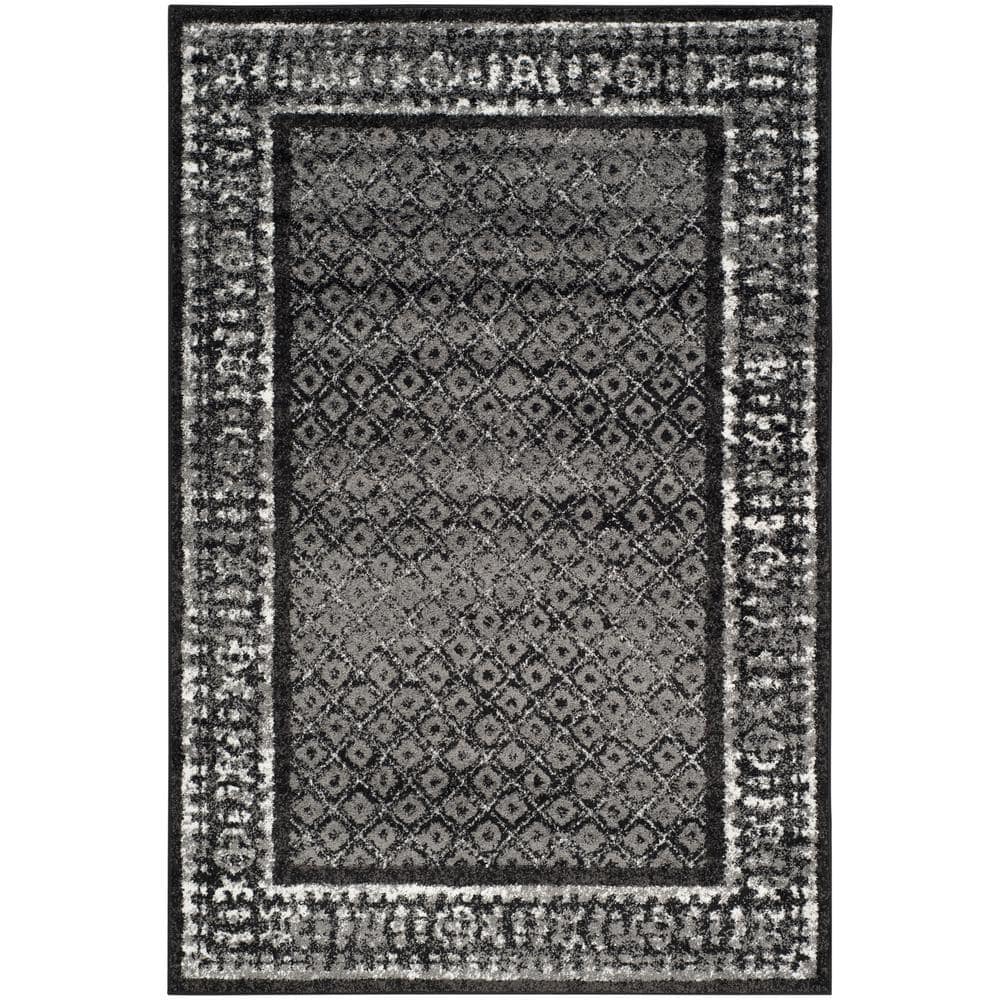 Black and Silver Diamond Pattern Rectangular Rug 4' x 6'