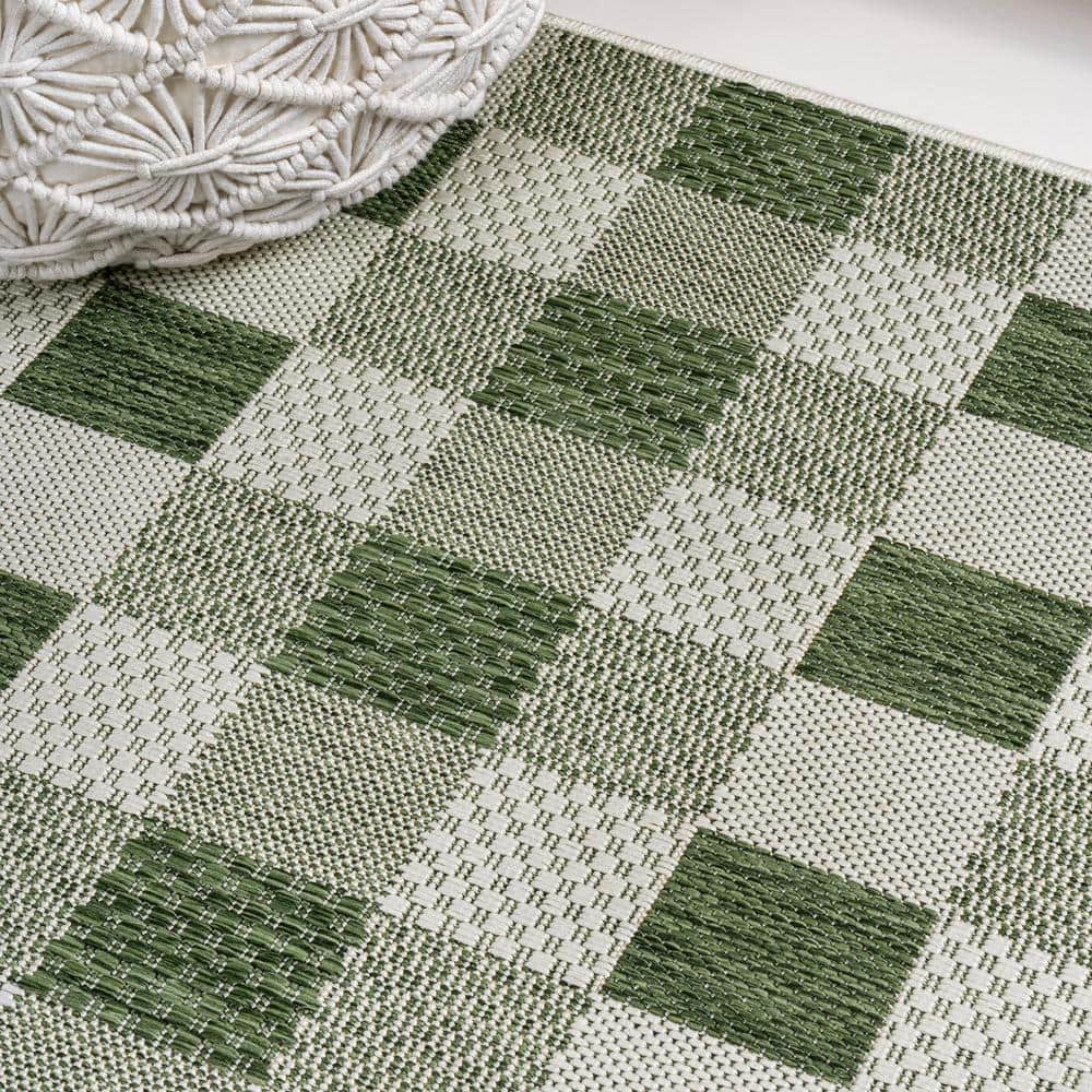 Darcy Green and Cream Geometric Synthetic Indoor/Outdoor Area Rug