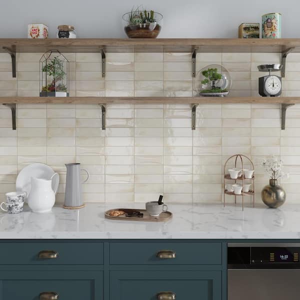 Antiek 2.58 in x 7.9 in White Ceramic Glossy Wall Tile (40 Cases/215.2 sq. ft. /Pallet)