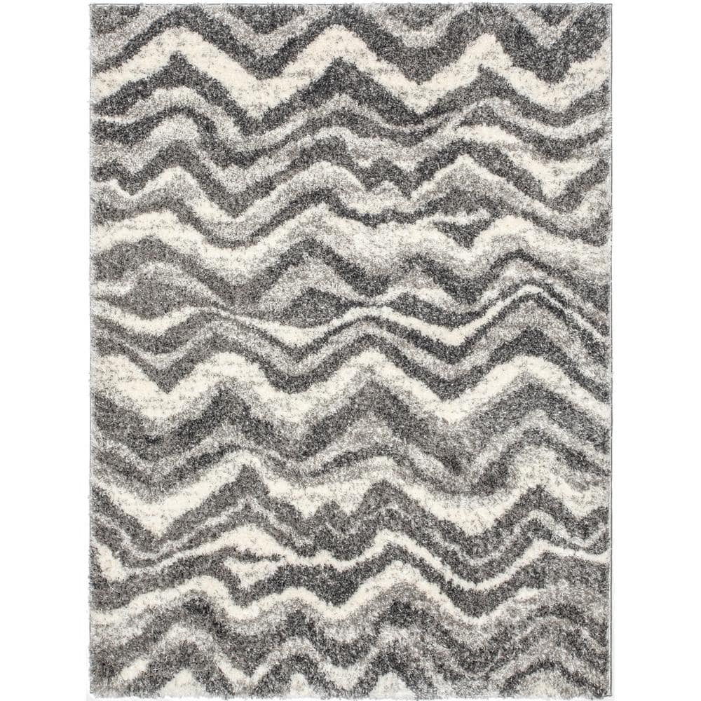 Celeste Chevron Shimmer 5'x7' Gray Synthetic Shag Rug