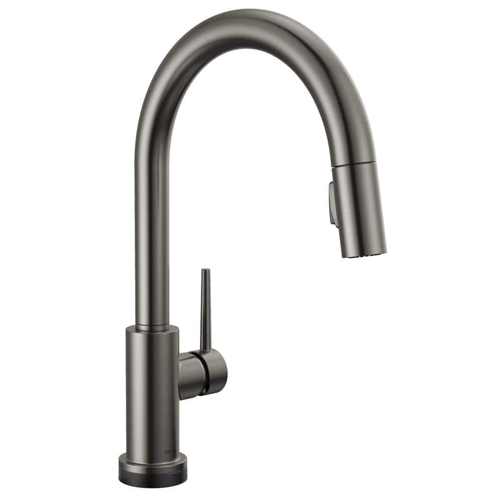 Delta Trinsic Single-Handle Pull-Down Sprayer Kitchen Faucet with