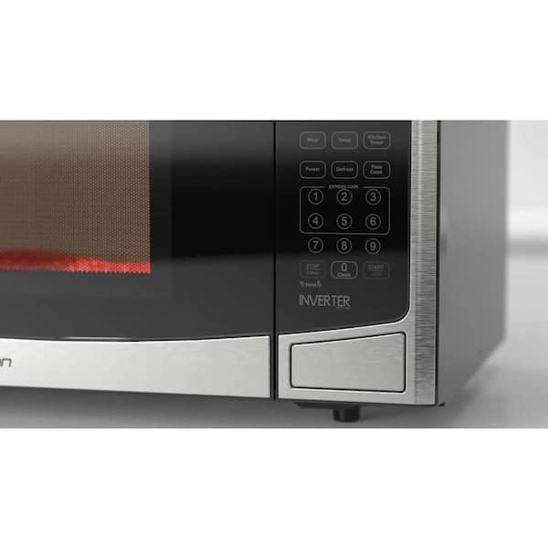 https://images.thdstatic.com/productImages/9ec3150a-79e5-4ee6-ae72-07fc9de93ee8/svn/stainless-steel-emerson-countertop-microwaves-mwi1212ss-4f_600.jpg