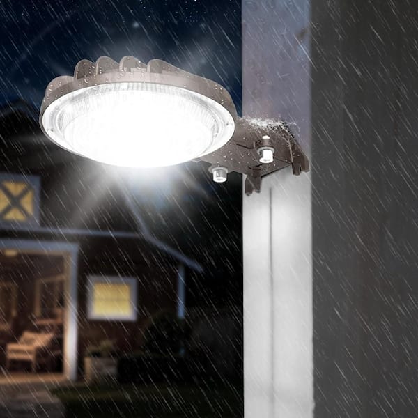 Bronze Integrated LED Dusk to Dawn Area Light 60-Watt 7000 Lumens 5000K Outdoor Street Barn Light