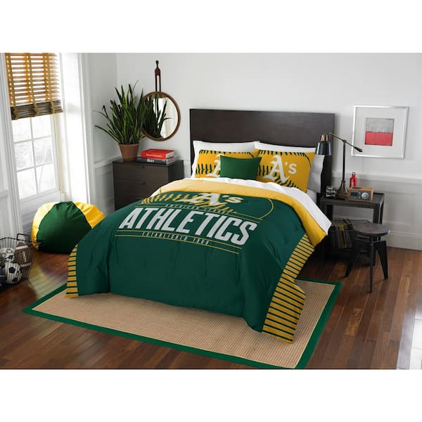 THE NORTHWEST GROUP Athletics 3-Piece Multicolored Full Comforter Set
